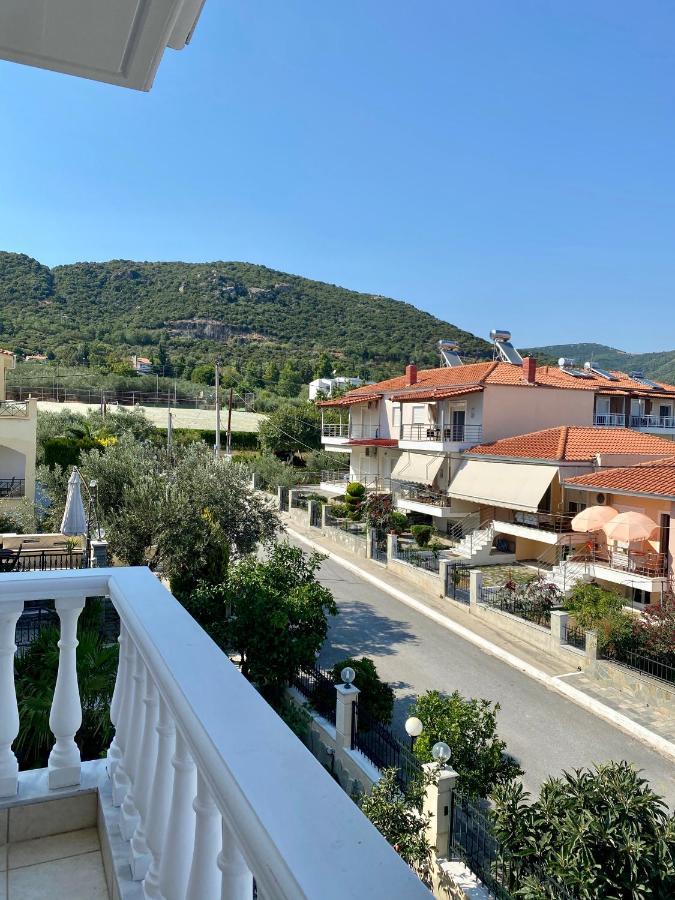 Thea Apartments Nea Iraklitsa Екстер'єр фото
