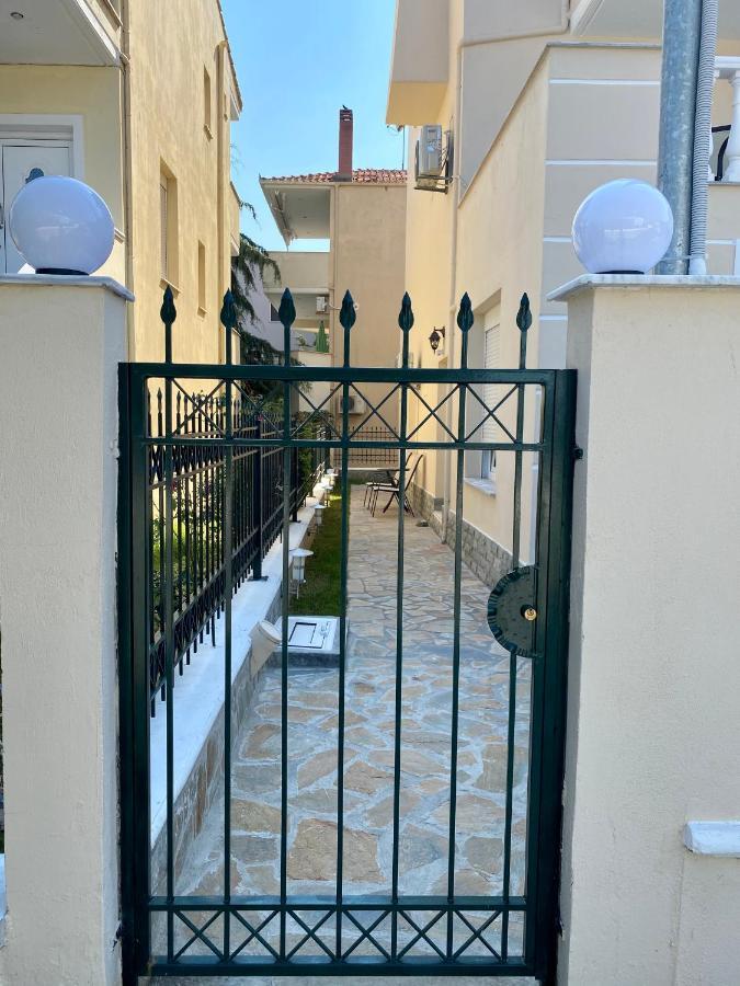 Thea Apartments Nea Iraklitsa Екстер'єр фото