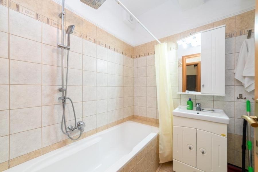 Thea Apartments Nea Iraklitsa Екстер'єр фото