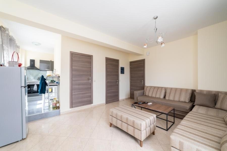 Thea Apartments Nea Iraklitsa Екстер'єр фото
